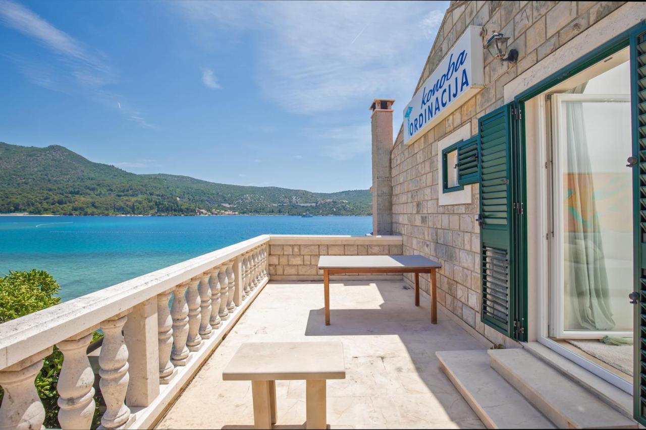 Sweet Village Hotel By The Sea Slano Exterior photo